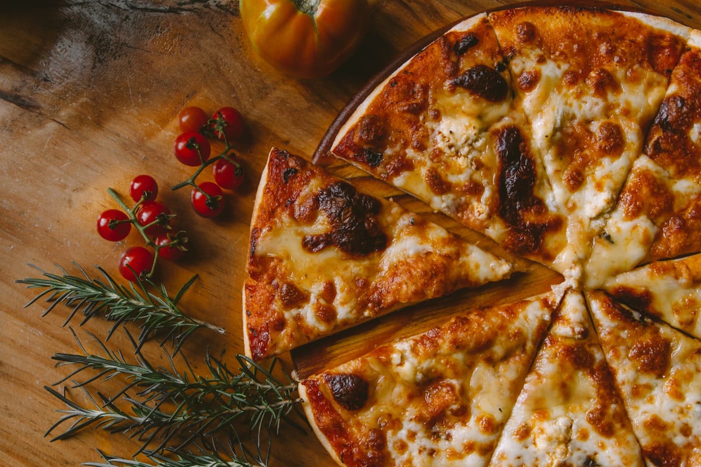Cheesy pizza fresh from the oven